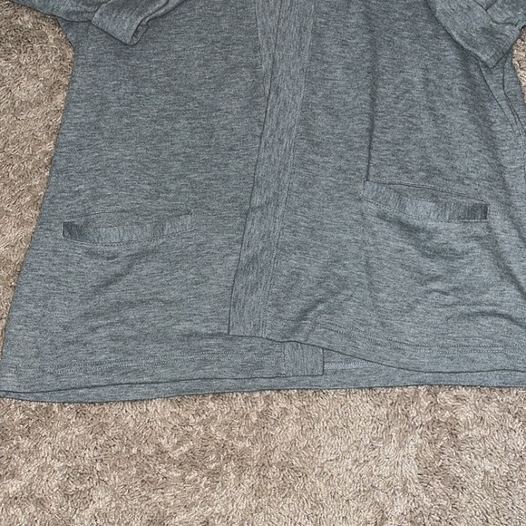 Super soft Croft & barrow gray cardigan 3/4 sleeve size XL - Picture 3 of 6